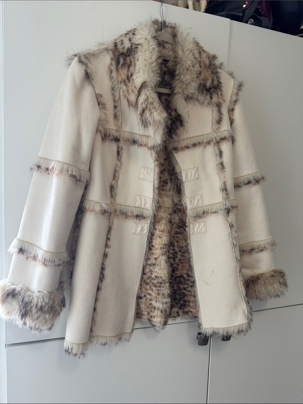 Women’s Cream Faux Fur-Trim Coat